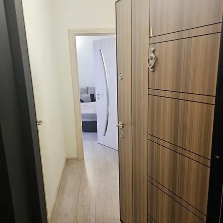 иванови сарафово شقة بورغاس